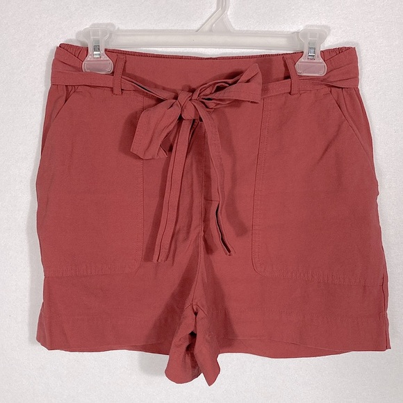 A New Day shorts with tie belt size small - Picture 1 of 9